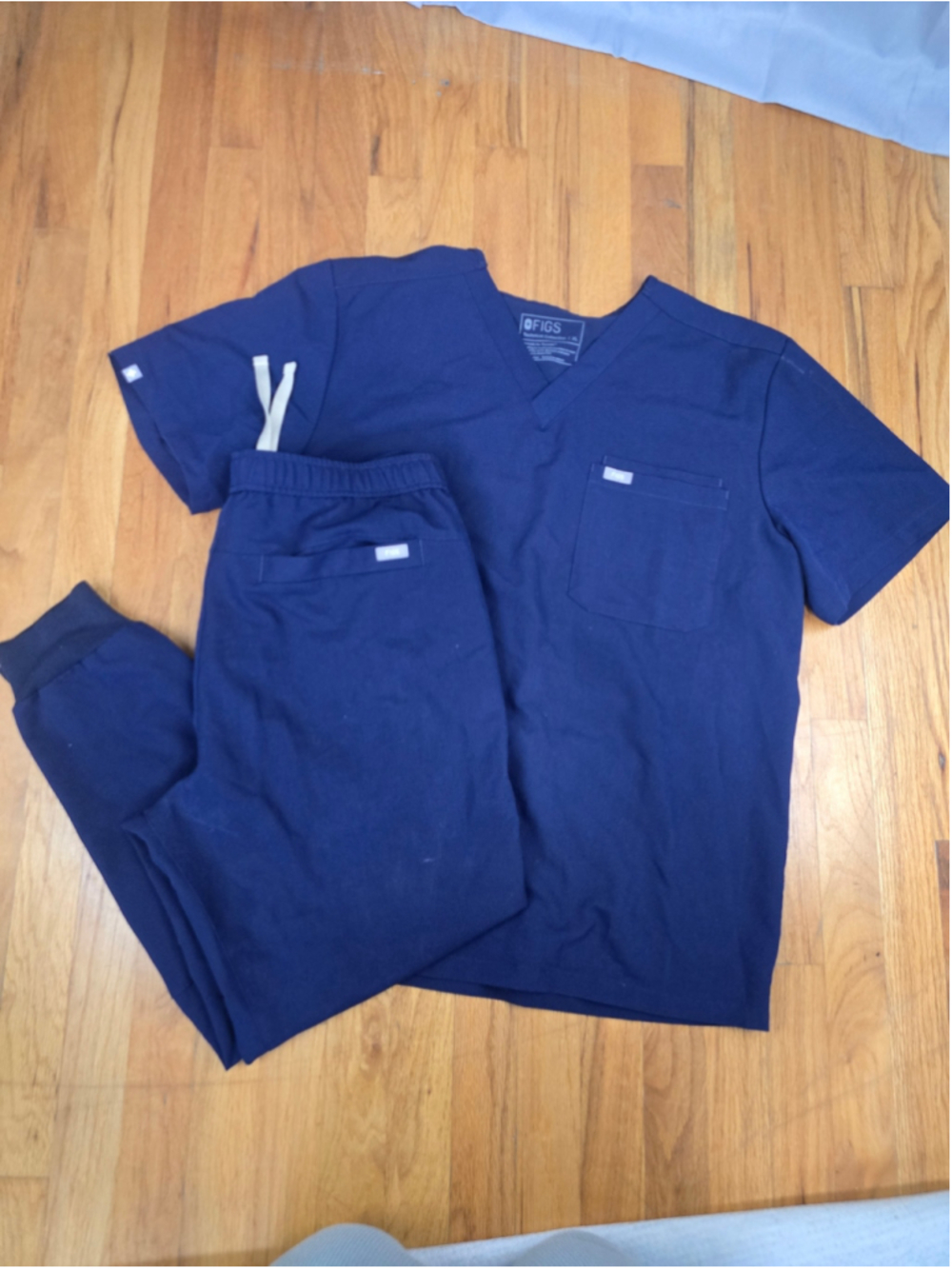 Men's FIGS Scrub Set Top and Jogger Pants Navy Blue Size L/ XL